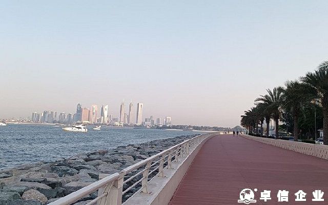 迪拜推出“自由區(qū)內(nèi)地運(yùn)營(yíng)許可證...